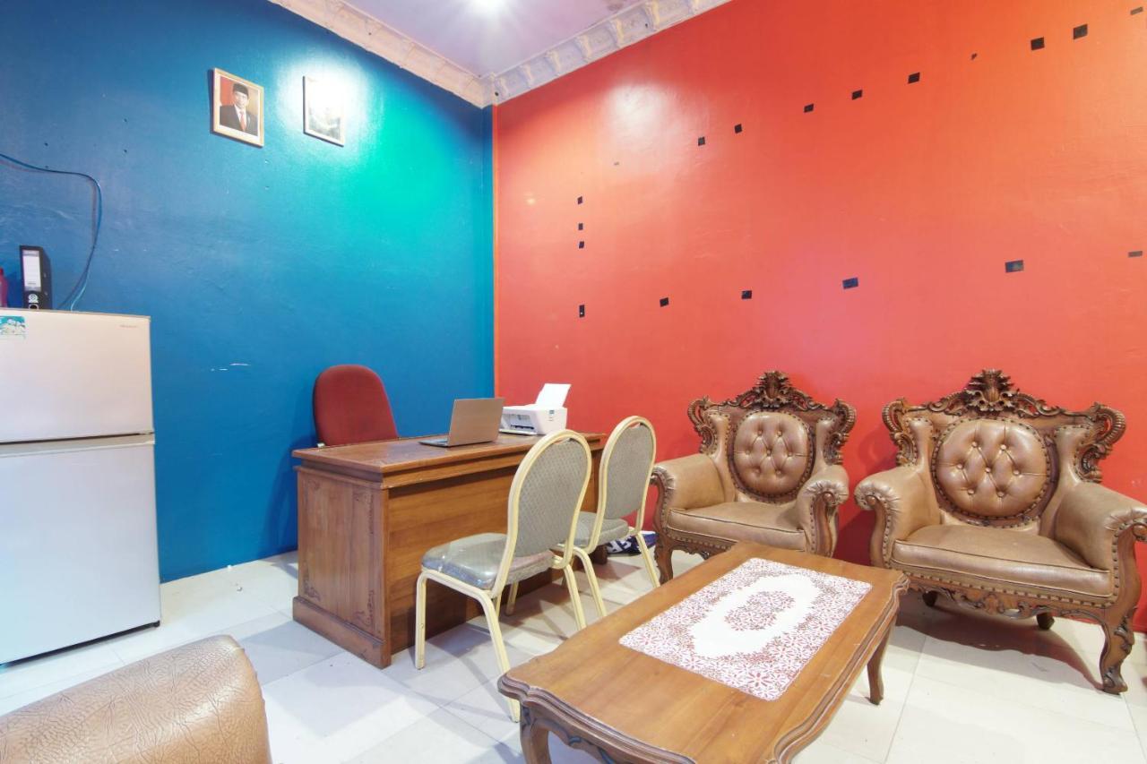 Oyo 91510 Homestay Utama Syariah Pekanbaru Dış mekan fotoğraf